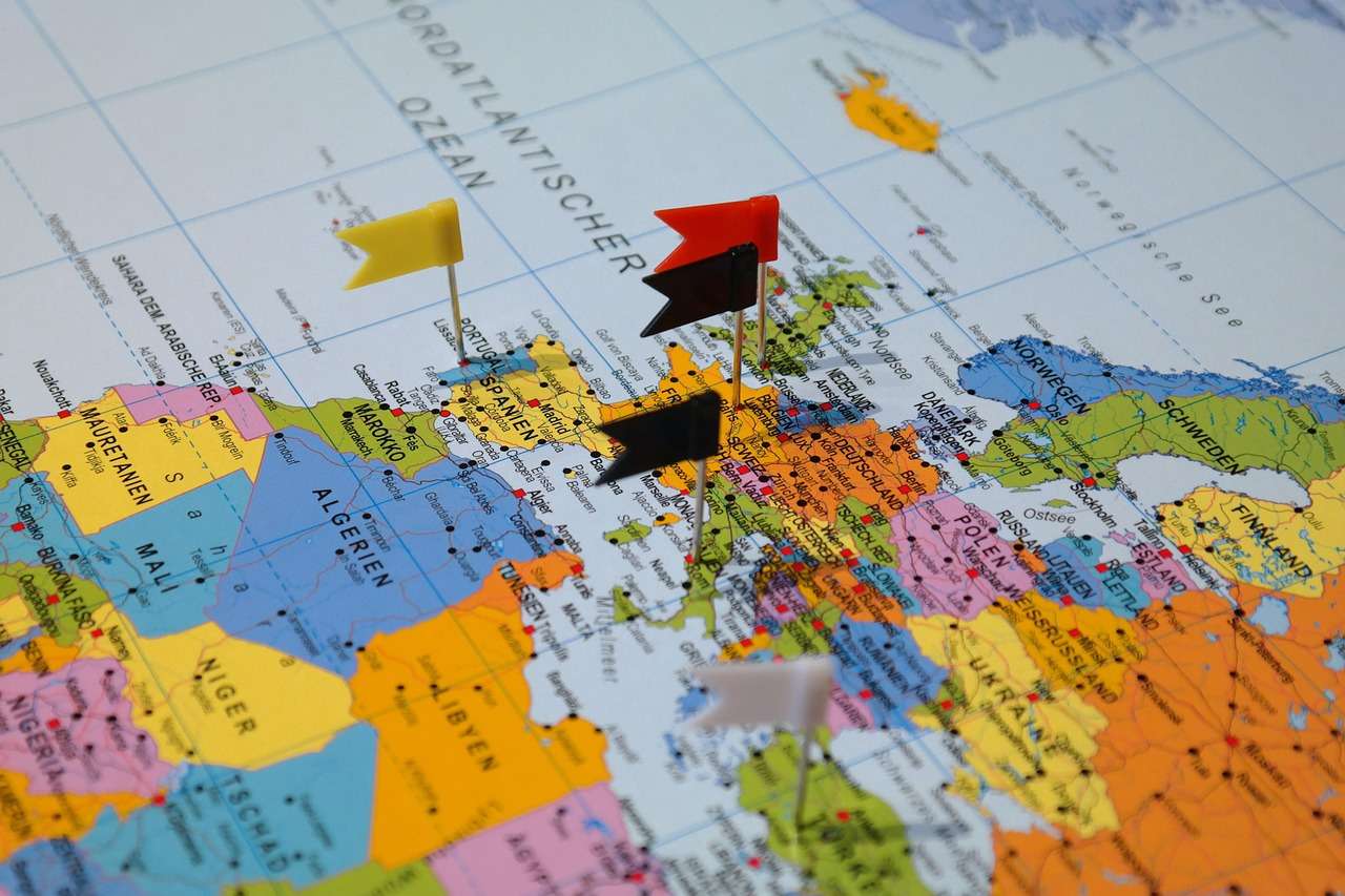 Carte du monde mettant en évidence les destinations économiques